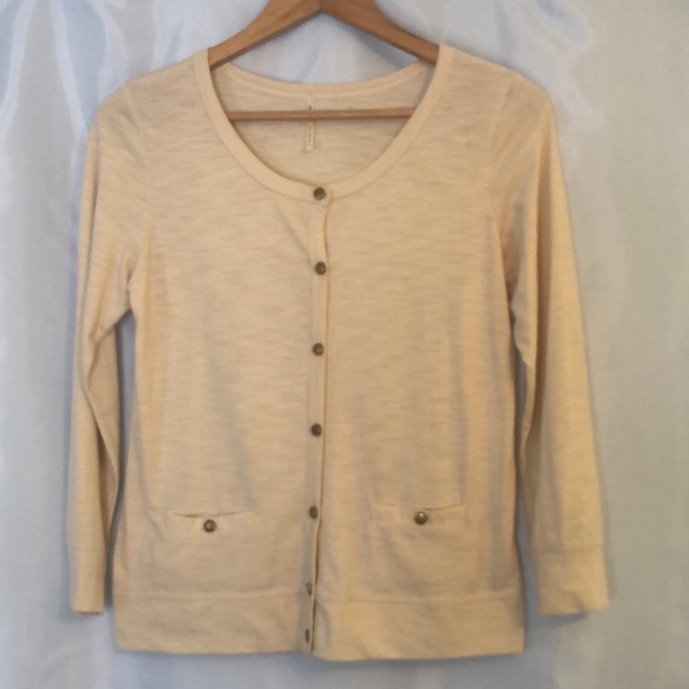 Nine 1 Eight Cream Long Sleeve Top Size S